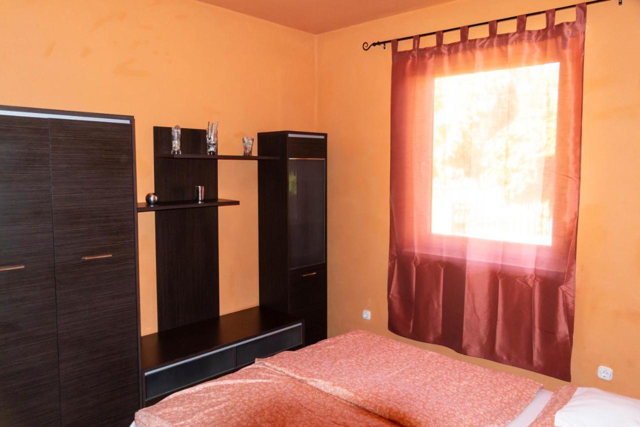 Zsolnay Apartman Siofok Bagian luar foto